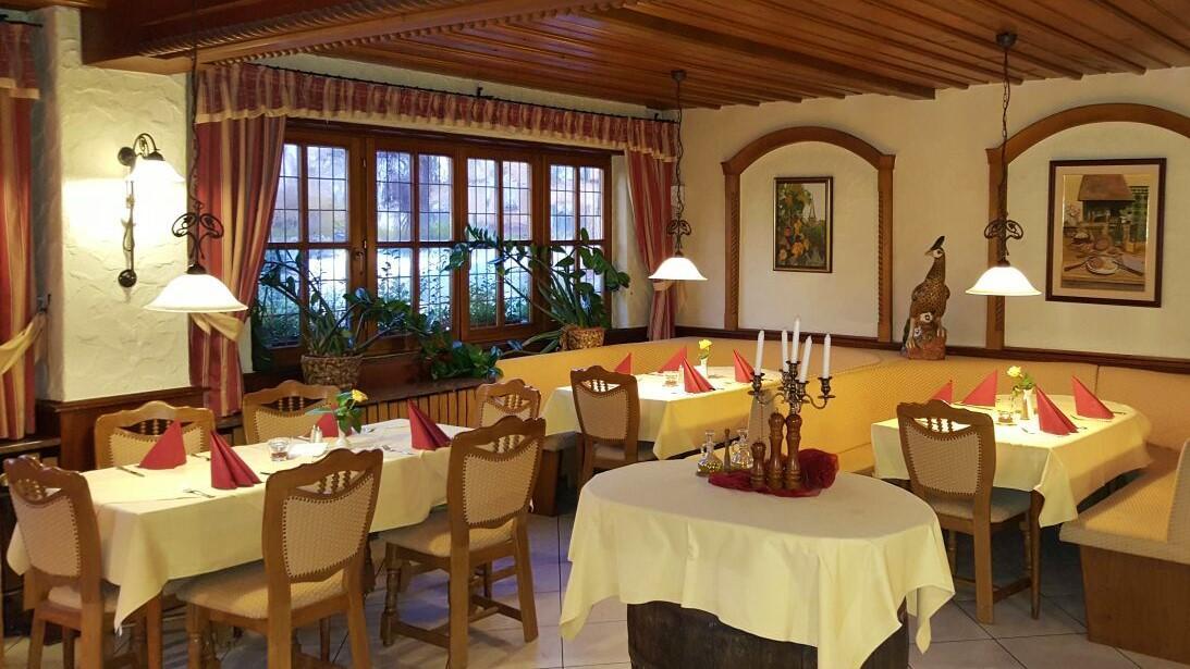 Winzergarten Hotel-Restaurant Grosskarlbach Bagian luar foto